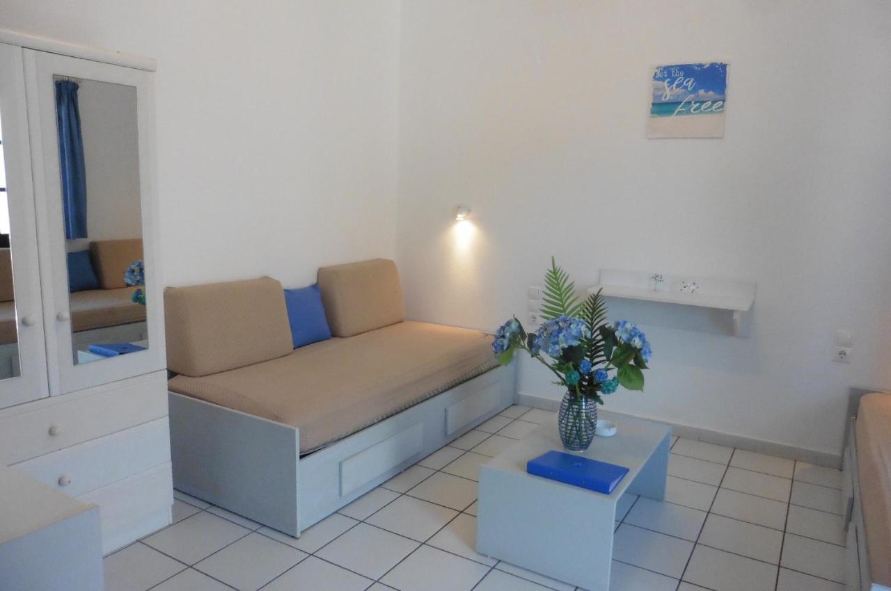 Kokkini Hani Julies Apartments מראה חיצוני תמונה
