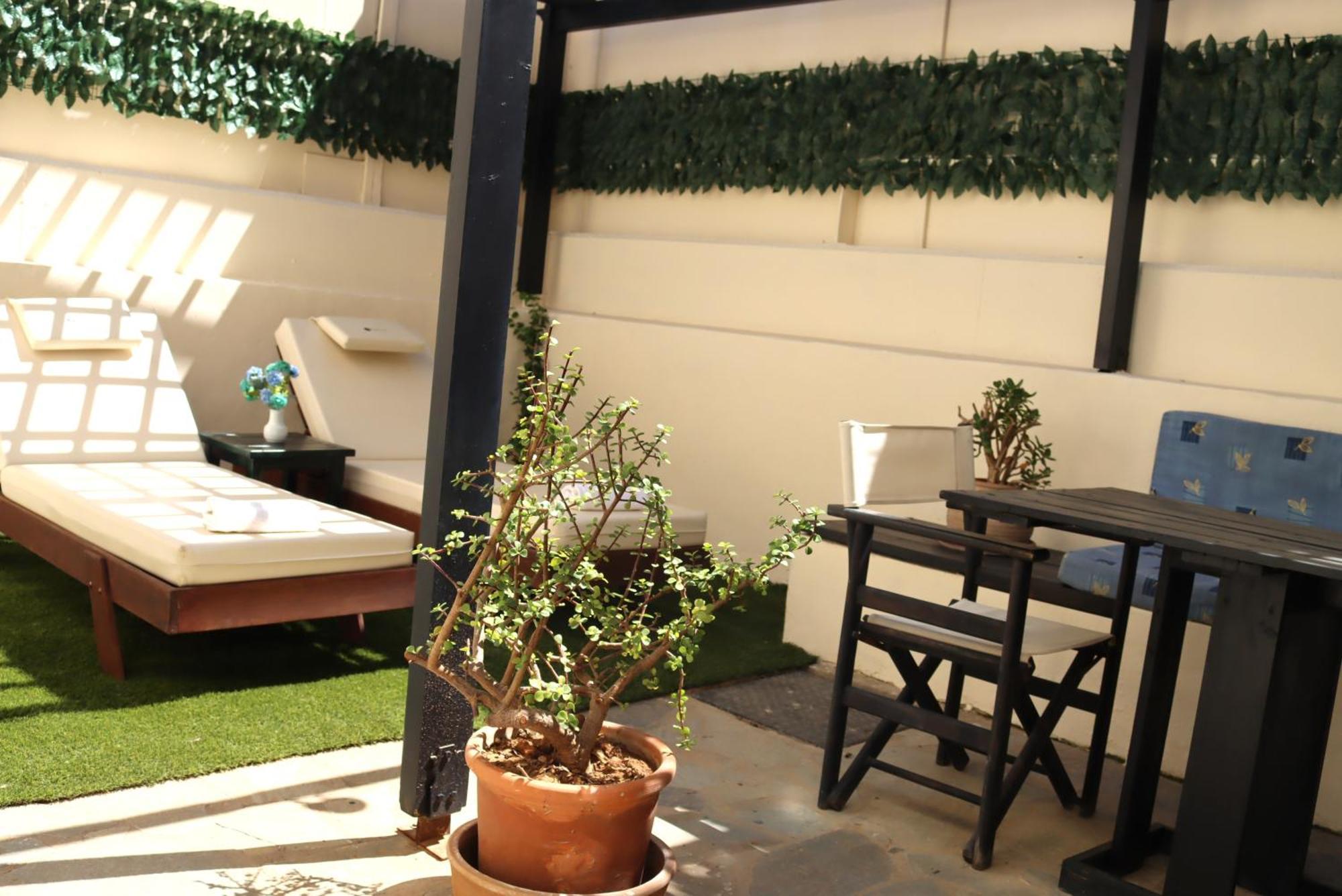 Kokkini Hani Julies Apartments מראה חיצוני תמונה