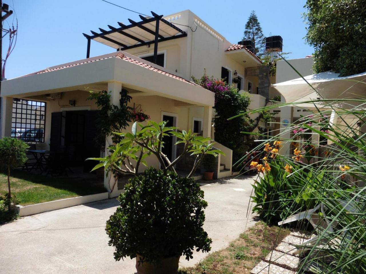 Kokkini Hani Julies Apartments מראה חיצוני תמונה